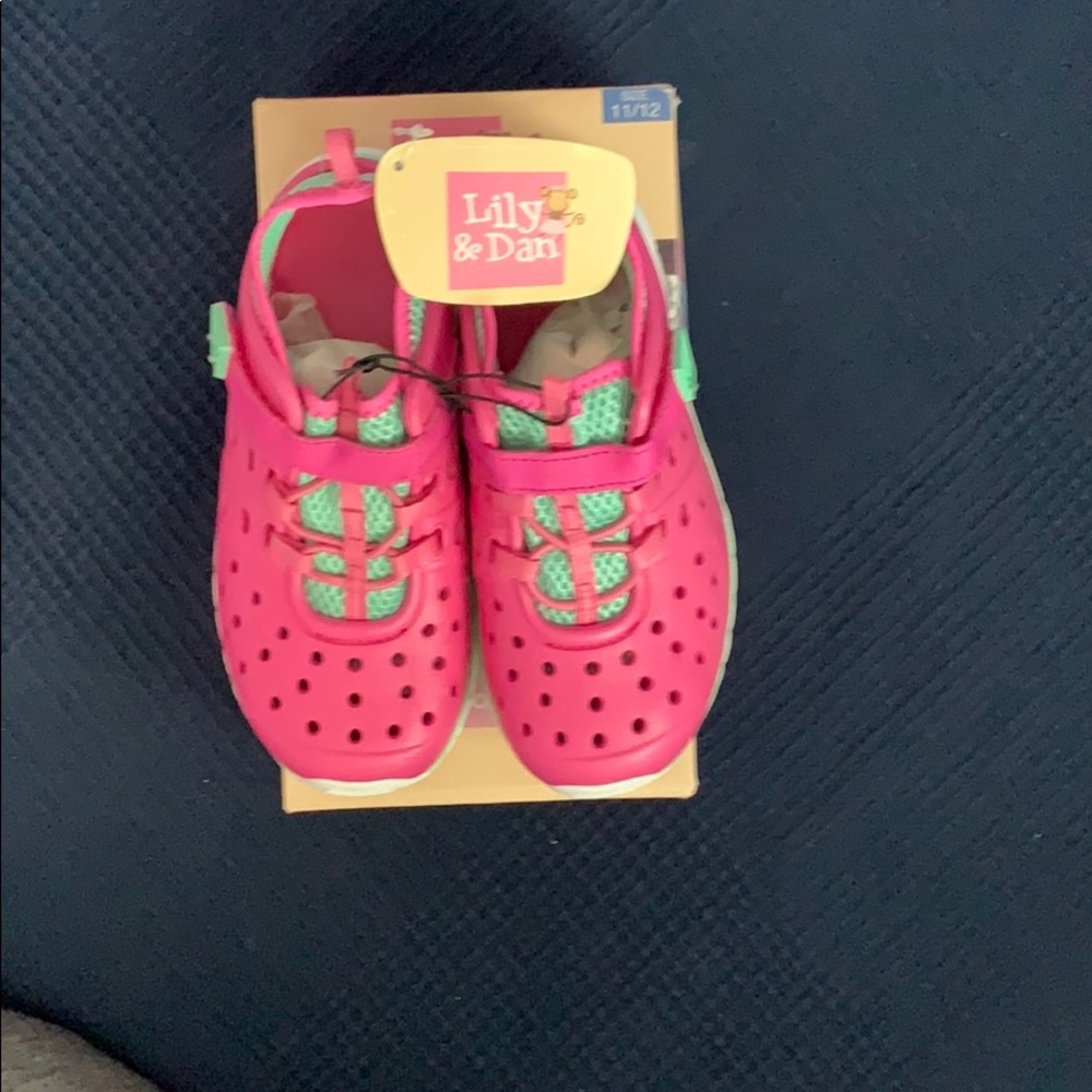 Girls outdoor play shoes